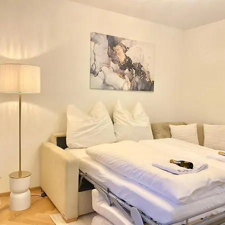 Apartman Mit Balkon & Parkplatz Im Zentrum